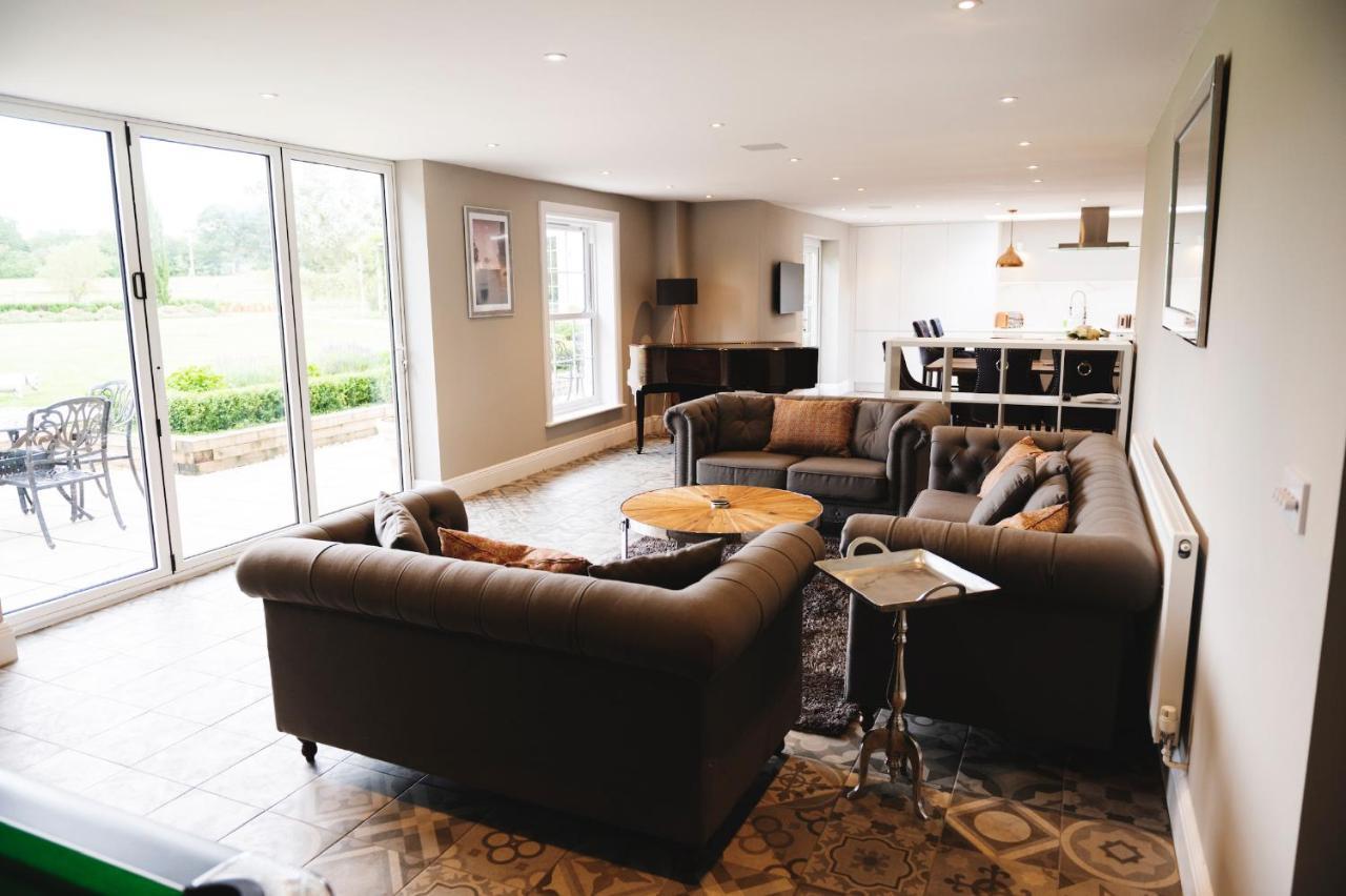 Large Country House - Hot Tub - Pool Table - Bbq - 5 Bedrooms - Log Burner Three Legged Cross Exterior foto